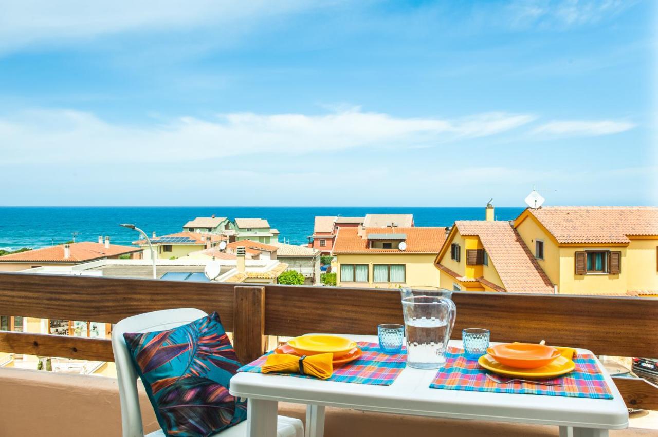 Casa Vacanze Il Grecale-A Pochi Passi Dal Mare Lägenhet Castelsardo Exteriör bild