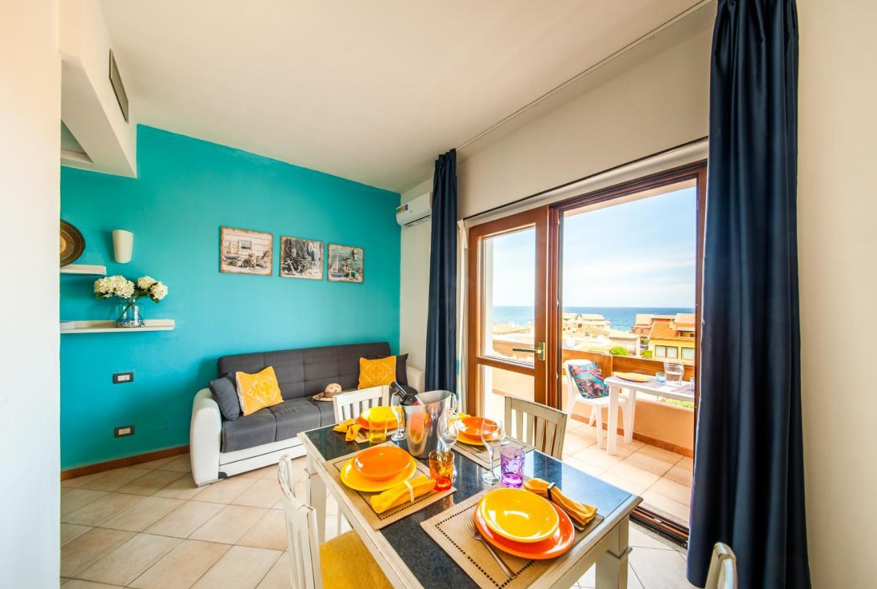 Casa Vacanze Il Grecale-A Pochi Passi Dal Mare Lägenhet Castelsardo Exteriör bild